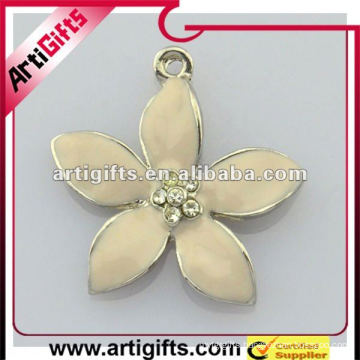 flower design pendant